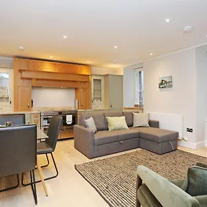 Joivy Modern And Airy Flat On The Historic Royal Mile Apartment